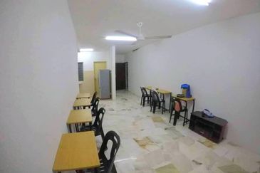 Residensi Warnasari 3