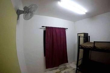 Residensi Warnasari 3