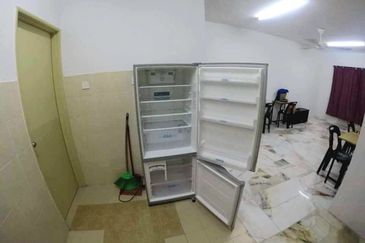 Residensi Warnasari 2