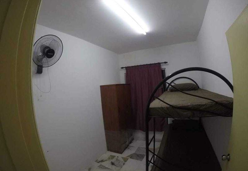 Residensi Warnasari 2