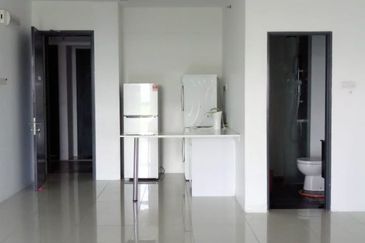 V12 Sovo (Menara Suria)