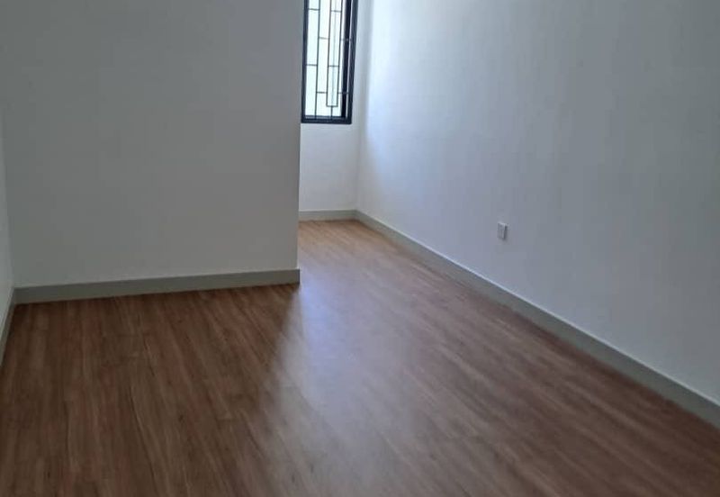 Elmina Green Three @ City of Elmina