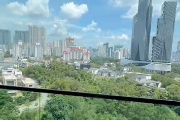 Residensi Solaris Parq