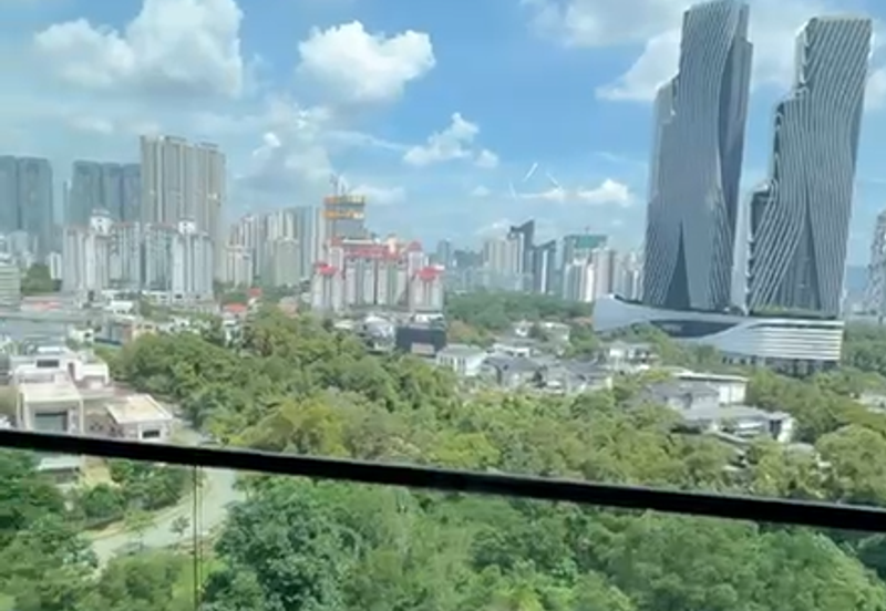 Residensi Solaris Parq