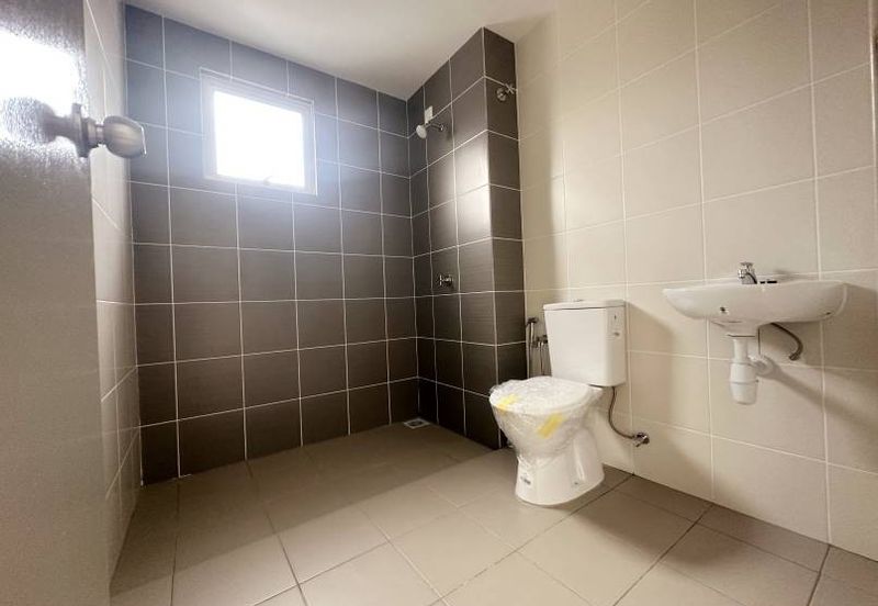 Halya @ Daunan Worldwide