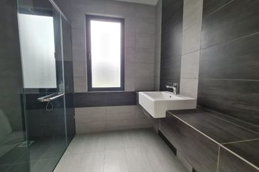 Hemingway Residence @ Bandar Seri Coalfields