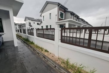 Iris @ Bandar Hillpark