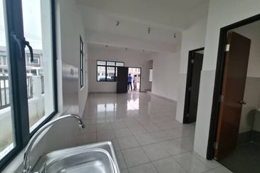 Iris @ Bandar Hillpark