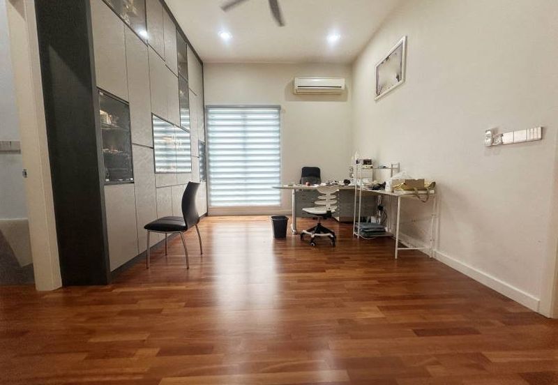 Hemingway Residence @ Bandar Seri Coalfields