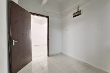 Jalan Taman Bukit Desa