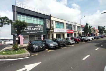 Pusat Komersial Seksyen 7