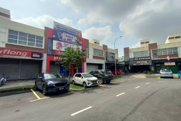 Pusat Komersial Seksyen 7