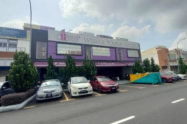 Pusat Komersial Seksyen 7