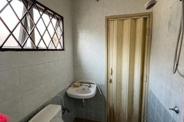 Jalan Serambi for sale