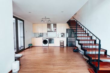 Centrio SoHo @ Pantai Hillpark