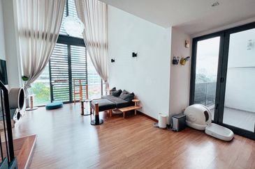 Centrio SoHo @ Pantai Hillpark