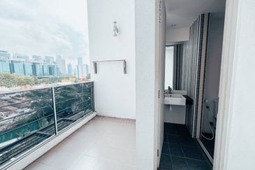 Centrio SoHo @ Pantai Hillpark