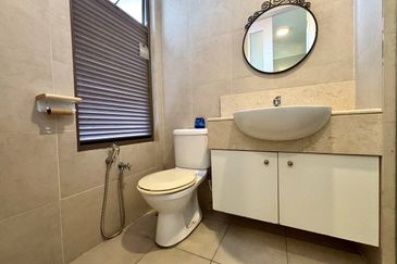 Ara Hill Condominium