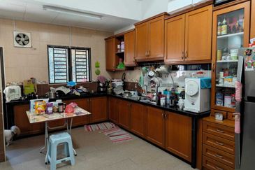 Bandar Laguna Merbok