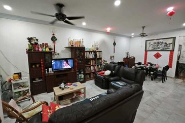 Bandar Laguna Merbok