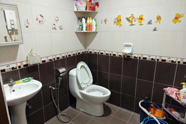 Bandar Laguna Merbok