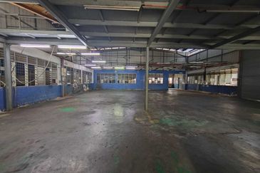 Jalan Angsana, Kampung Pengkalan Lebai Man