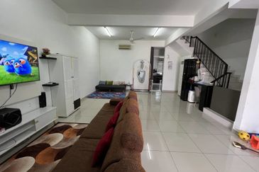 Bandar Laguna Merbok