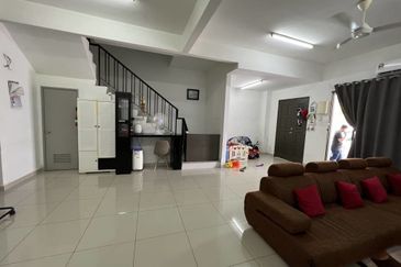 Bandar Laguna Merbok