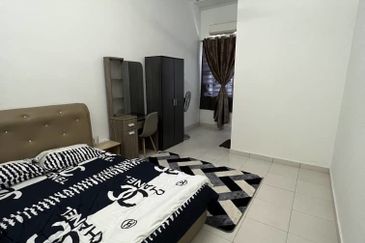 Bandar Laguna Merbok