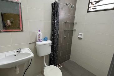 Bandar Laguna Merbok