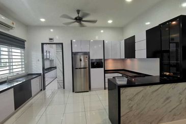 Bukit Banyan Eugenia