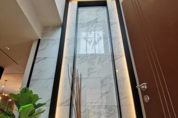 Sierra, Bukit Banyan