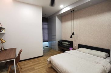 Sierra, Bukit Banyan