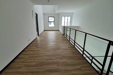 Sierra, Bukit Banyan