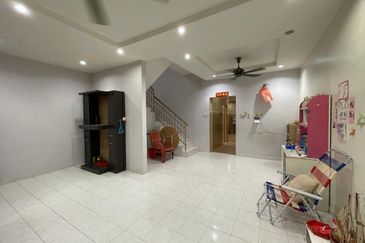 Bandar Laguna Merbok