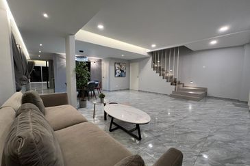 BANDAR AMANJAYA (ZON ANGGERIK)