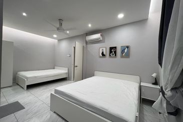 BANDAR AMANJAYA (ZON ANGGERIK)