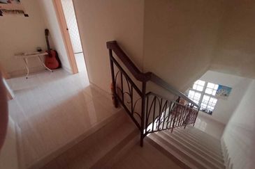 Bandar Laguna Merbok