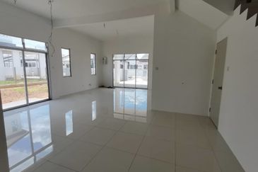 YARRA PARK WESTFIELD