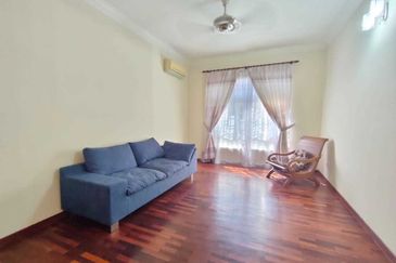 Bandar Laguna Merbok