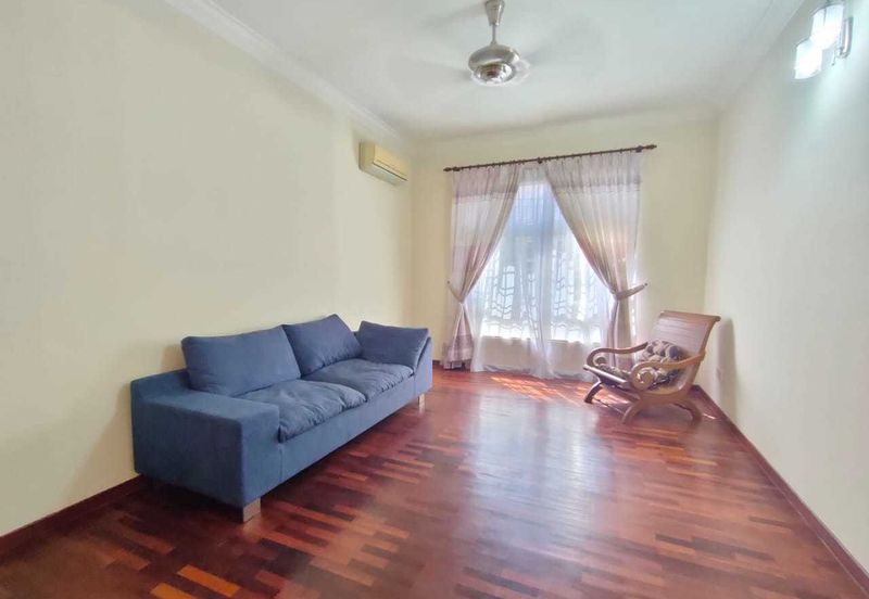 Bandar Laguna Merbok