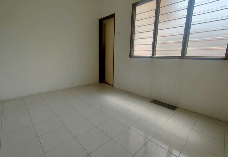 BANDAR PUTERI JAYA SEK 3A