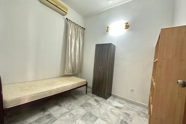 Bandar Laguna Merbok