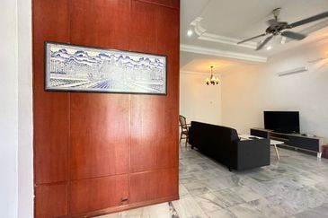 Bandar Laguna Merbok