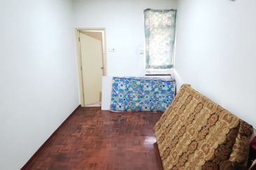 Bandar Laguna Merbok