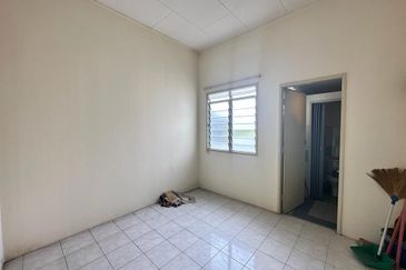 BANDAR PUTERI JAYA SEK 3A