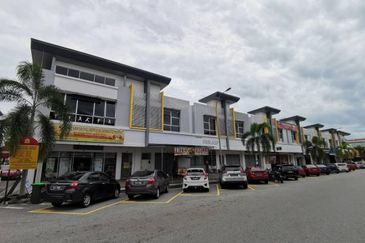 Bandar Laguna Merbok