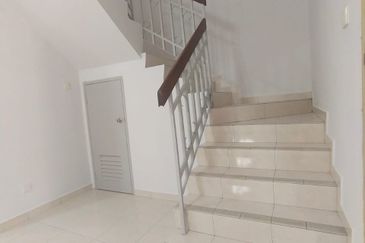 Bandar Laguna Merbok