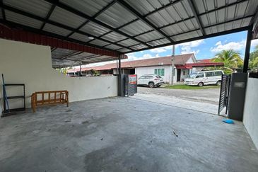 TAMAN KELISA RIA FASA 1
