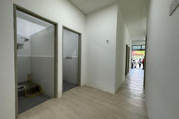 TAMAN KELISA RIA FASA 1